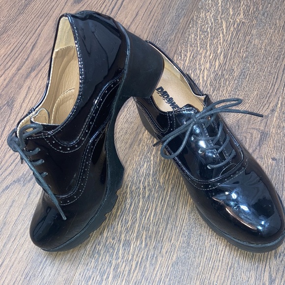 Dadawen Black Patent Leather Shoes  Size 8 - Picture 3 of 8